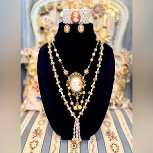 Elegant Cameo Jewelry Set with Gold and Cream Accents